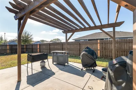 22885 NW 5th Place Newberry FL 32669