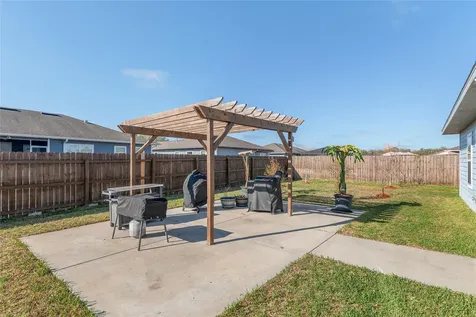 22885 NW 5th Place Newberry FL 32669