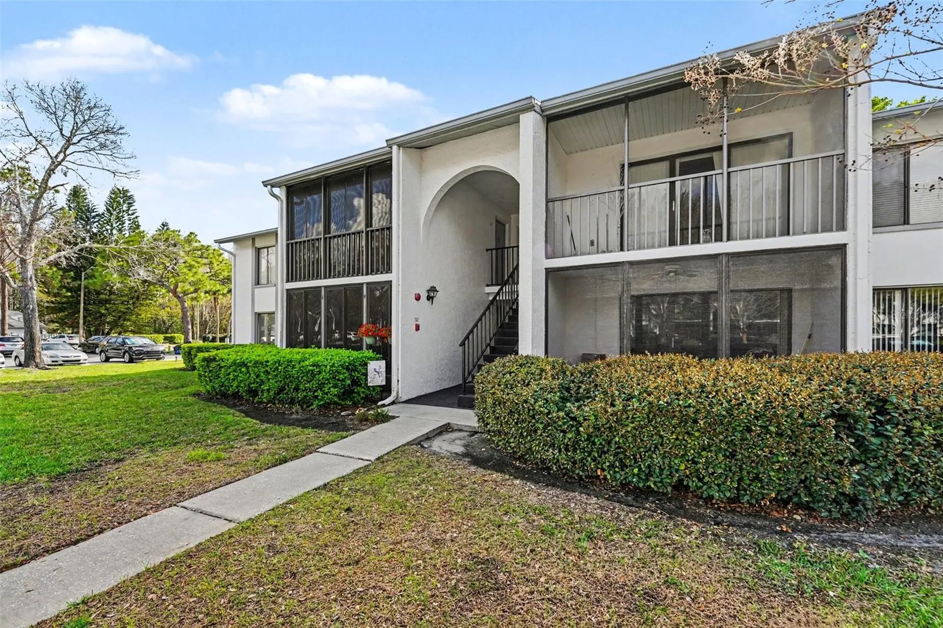 1261 Pine Ridge Circle W Tarpon Springs FL 34688