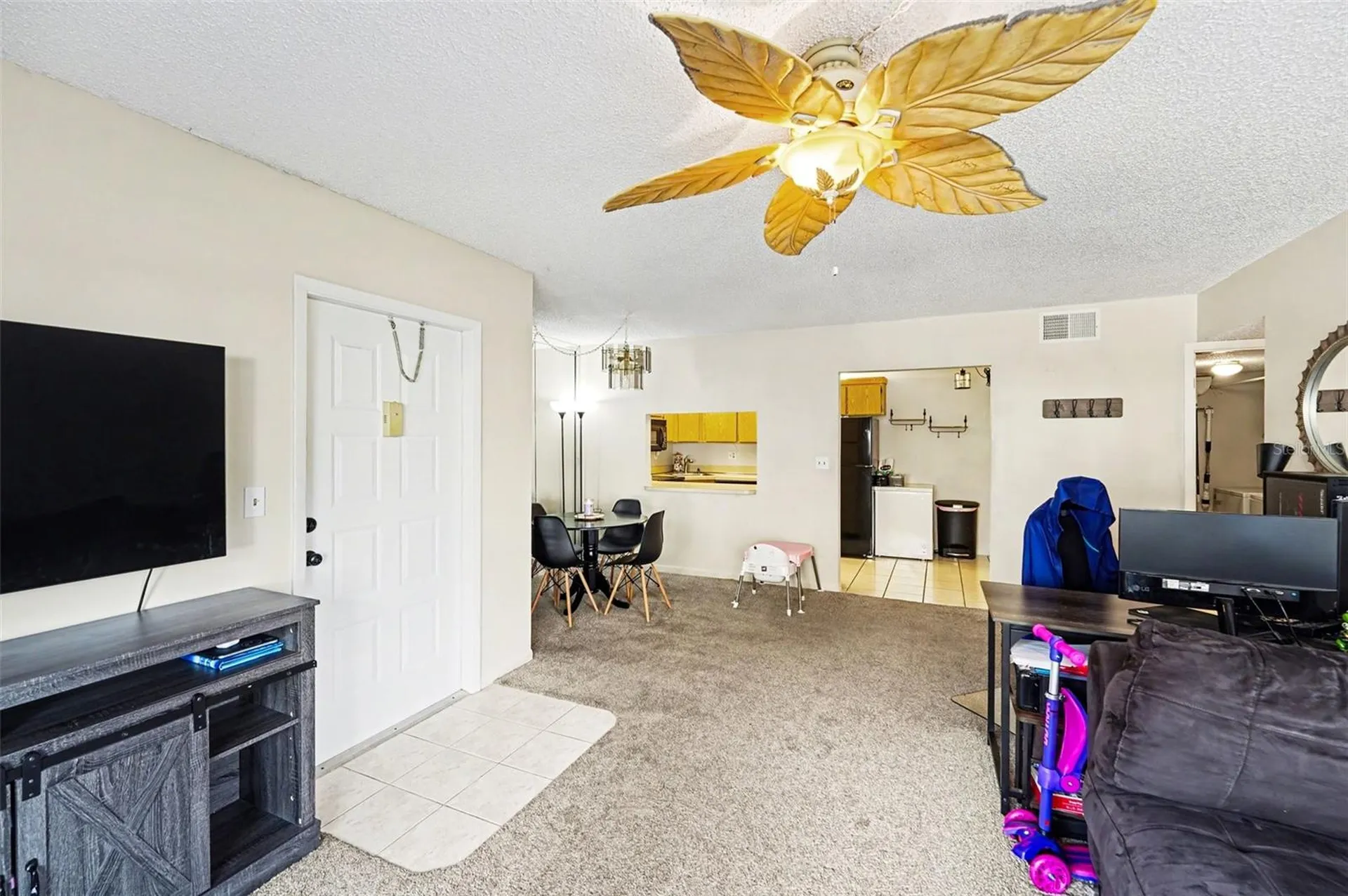 1261 Pine Ridge Circle W Tarpon Springs FL 34688