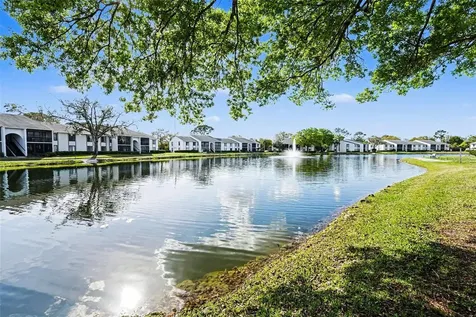 1261 Pine Ridge Circle W Tarpon Springs FL 34688
