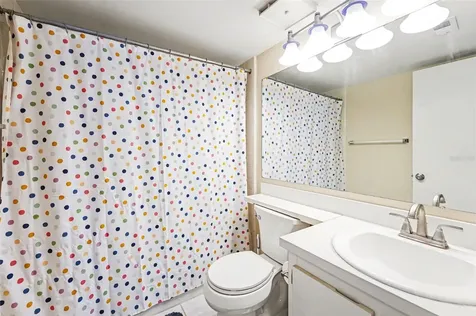 1261 Pine Ridge Circle W Tarpon Springs FL 34688