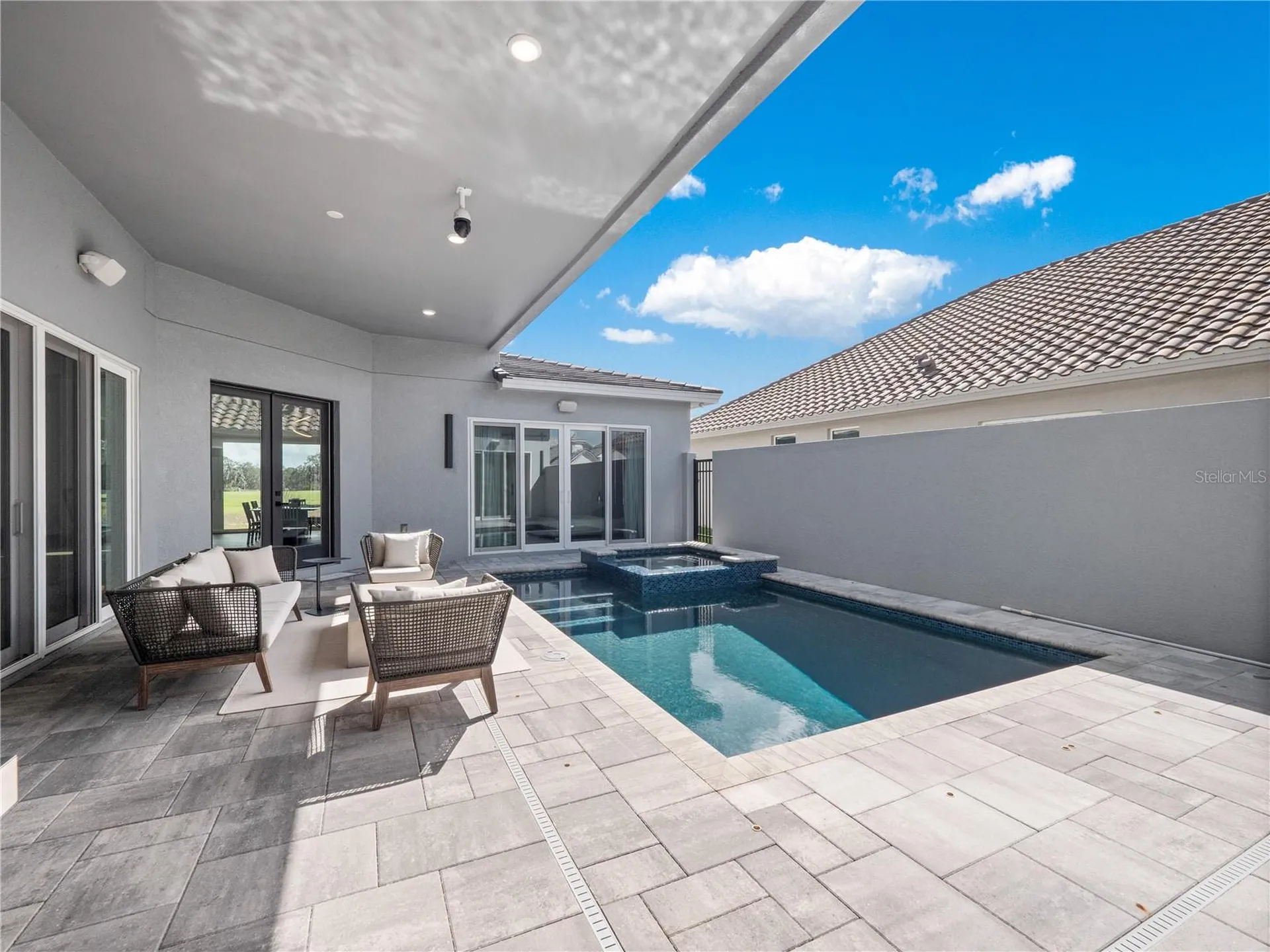 239 Hampton Loop Davenport FL 33837