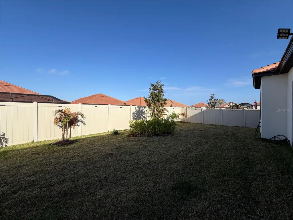 17165 Scuba Crest Street Wimauma FL 33598