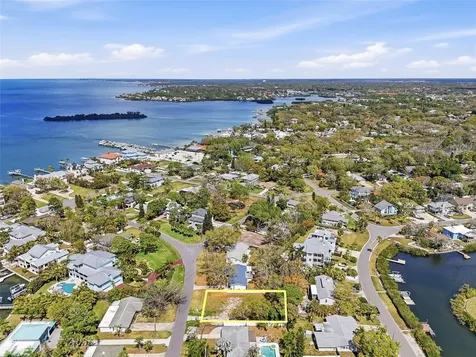 216 Shore Drive Palm Harbor FL 34683