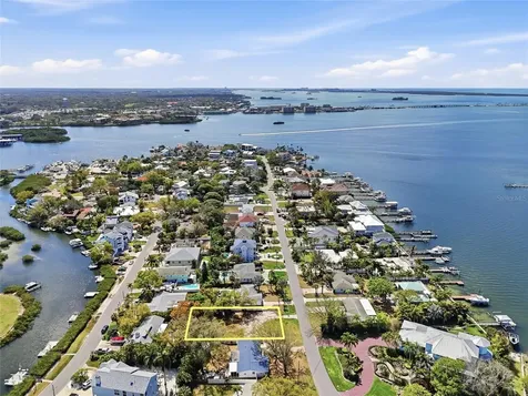 216 Shore Drive Palm Harbor FL 34683
