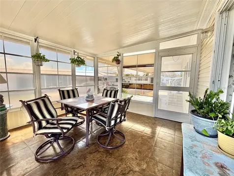 136 Americana Court NE St Petersburg FL 33702