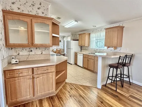 136 Americana Court NE St Petersburg FL 33702