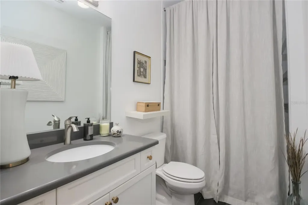 138 Old Moss Circle Deland FL 32724