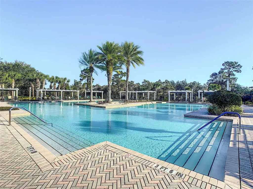 138 Old Moss Circle Deland FL 32724