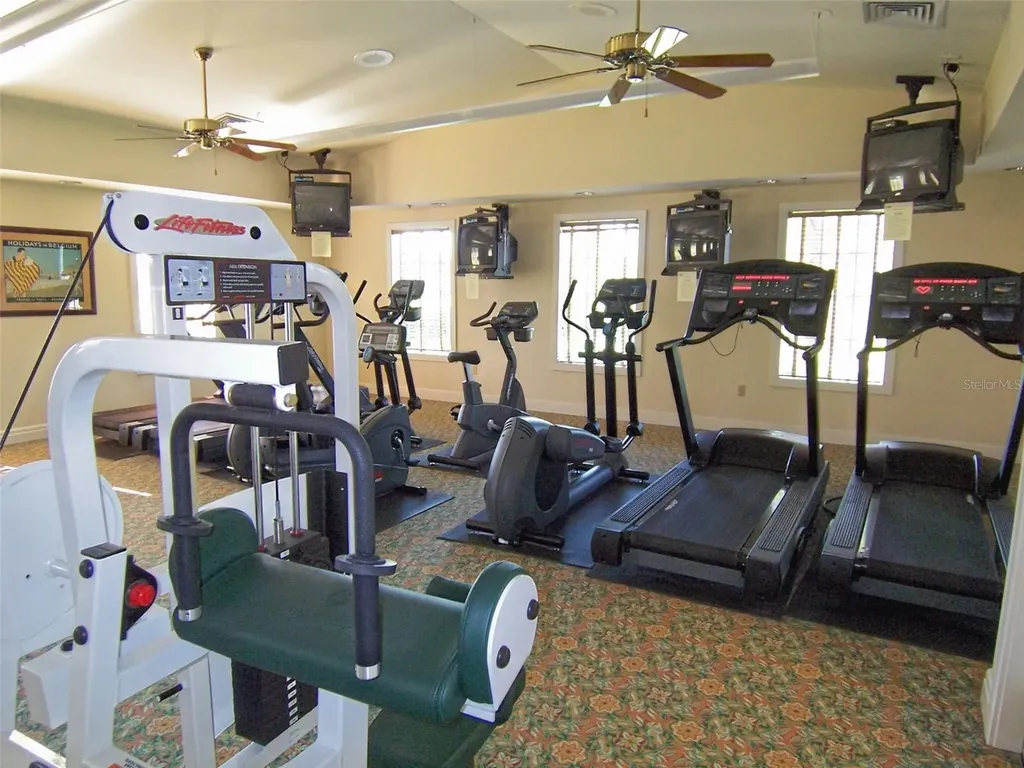 138 Old Moss Circle Deland FL 32724