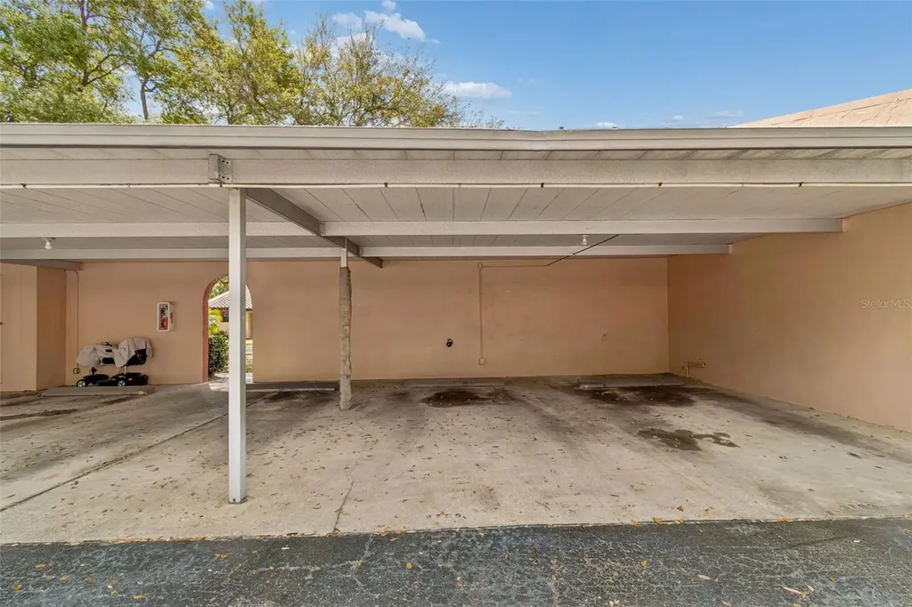 9785 86th Avenue Seminole FL 33777