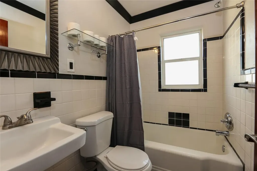 472 N Causeway New Smyrna Beach FL 32169