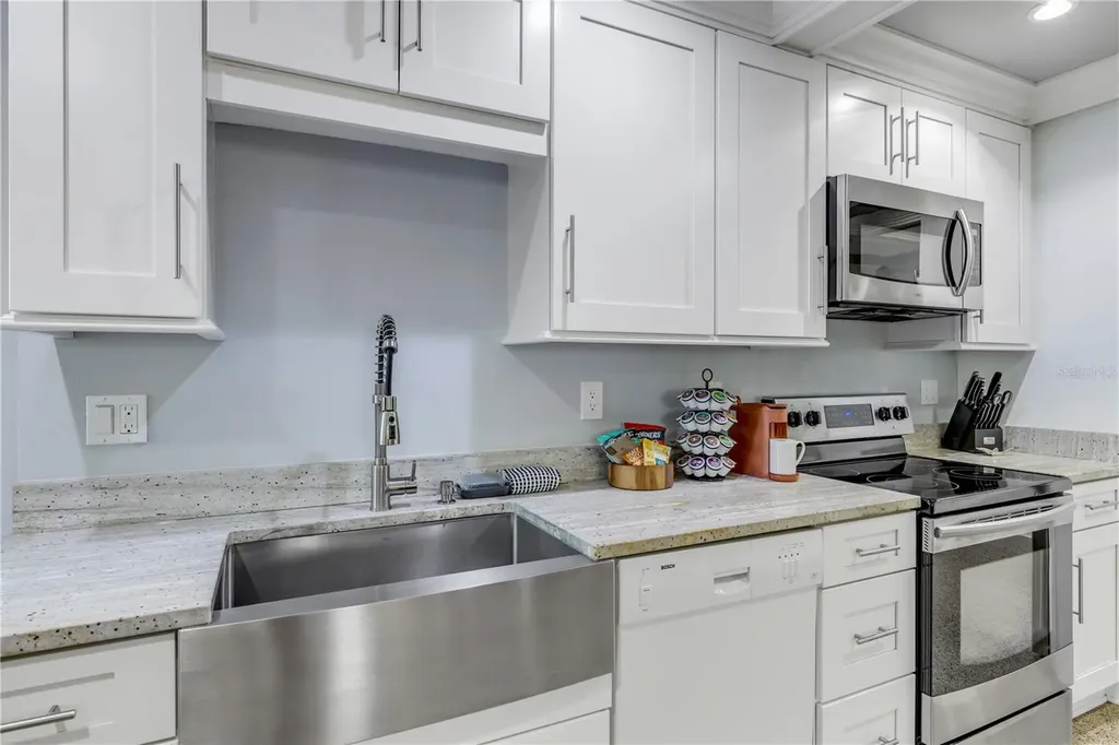 472 N Causeway New Smyrna Beach FL 32169
