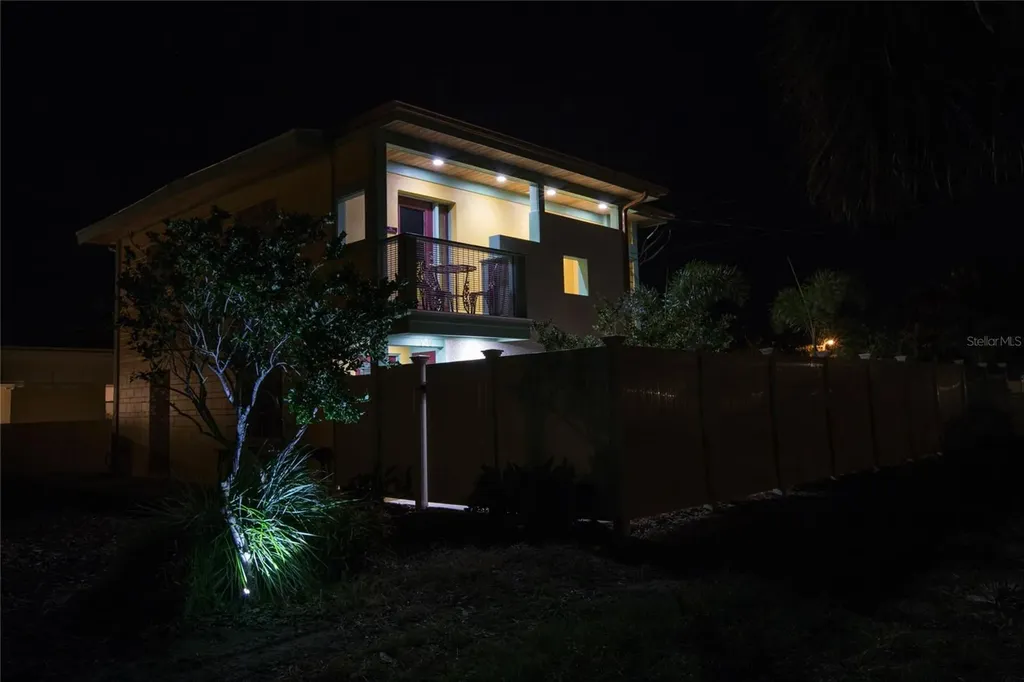 472 N Causeway New Smyrna Beach FL 32169