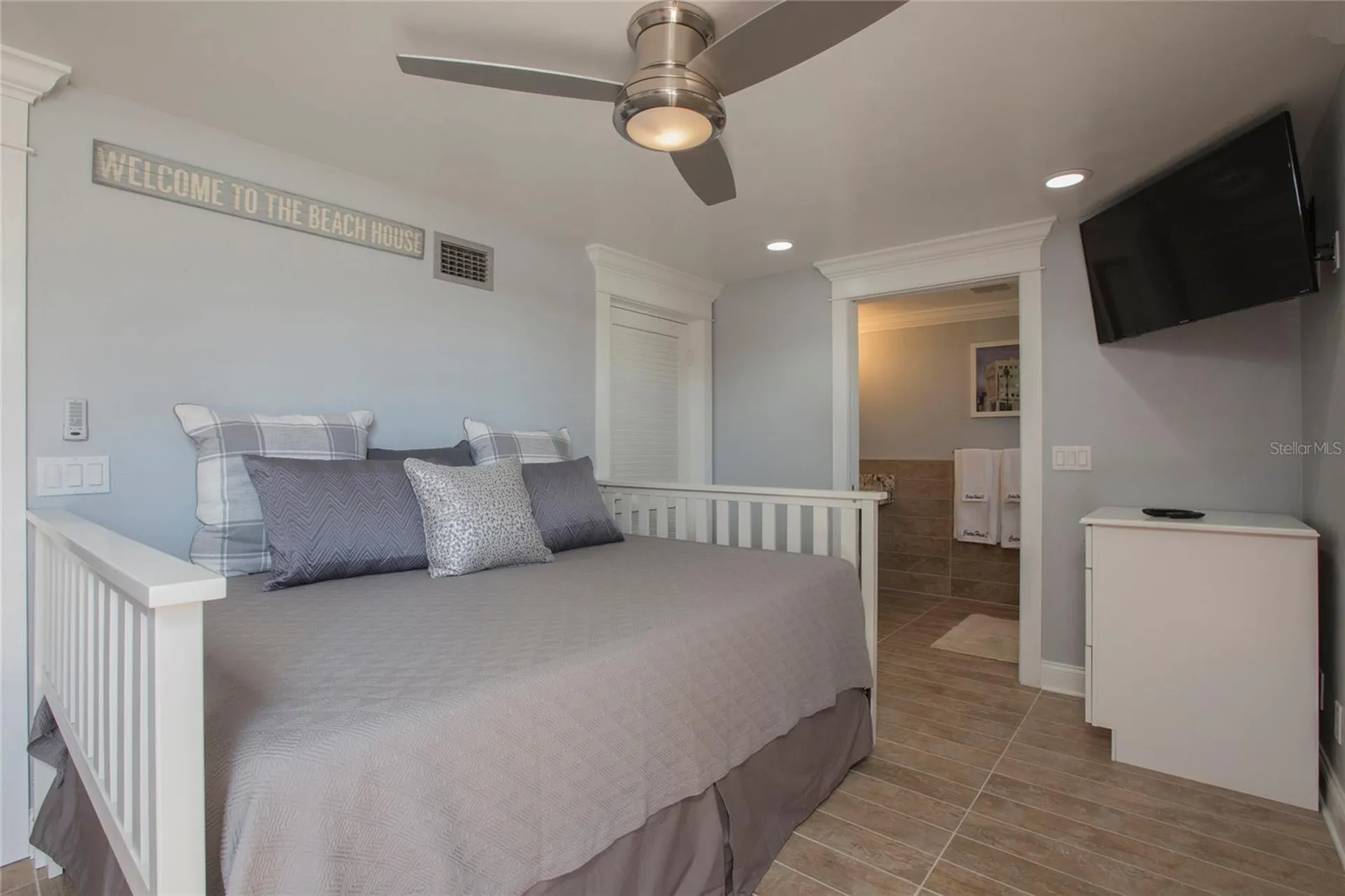 472 N Causeway New Smyrna Beach FL 32169