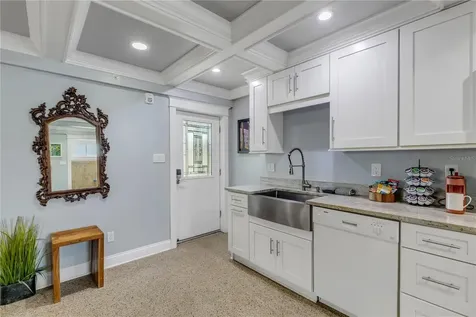 472 N Causeway New Smyrna Beach FL 32169