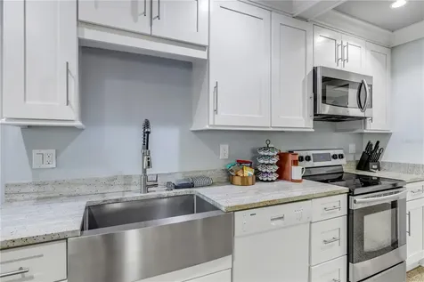 472 N Causeway New Smyrna Beach FL 32169