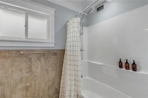 472 N Causeway New Smyrna Beach FL 32169