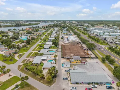472 N Causeway New Smyrna Beach FL 32169