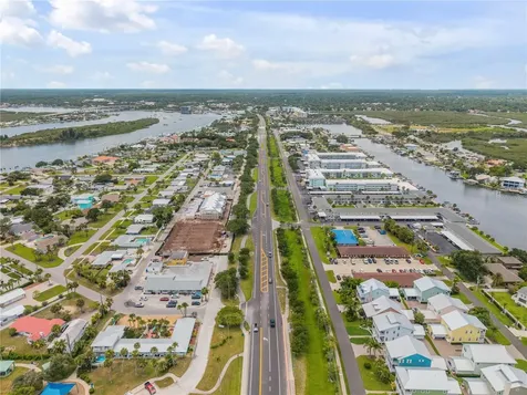 472 N Causeway New Smyrna Beach FL 32169