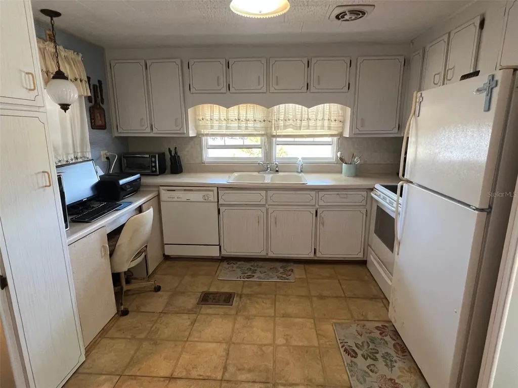 13225 101st Street Largo FL 33773