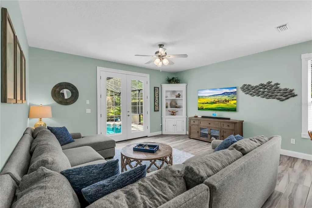 503 Osprey Lakes Circle Chuluota FL 32766