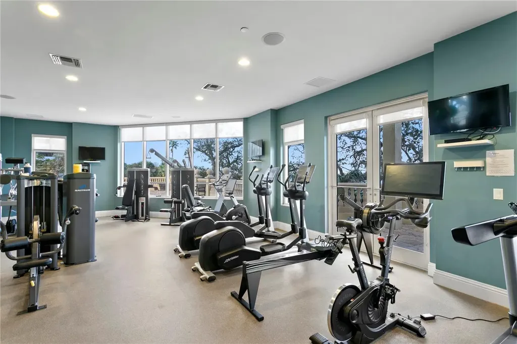 4201 Bayshore Boulevard Tampa FL 33611