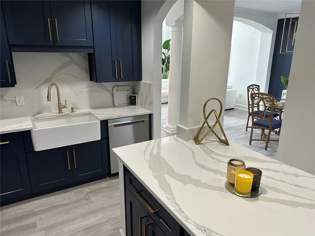 808 3rd Avenue W Bradenton FL 34205