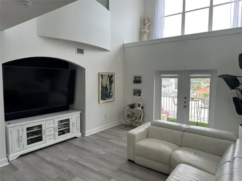 808 3rd Avenue W Bradenton FL 34205