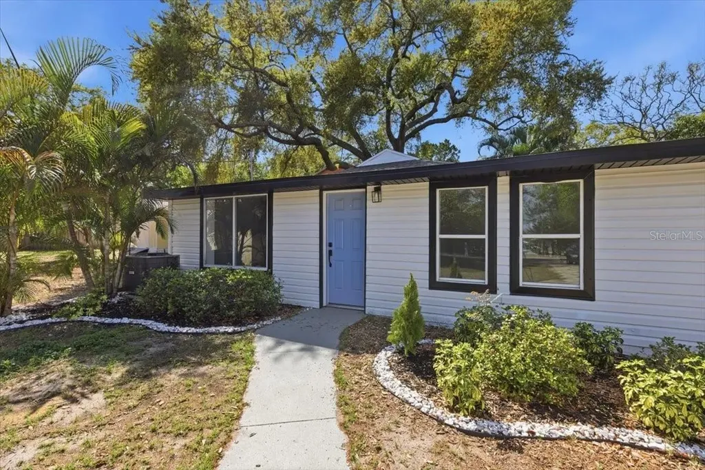 1144 New York Avenue Dunedin FL 34698