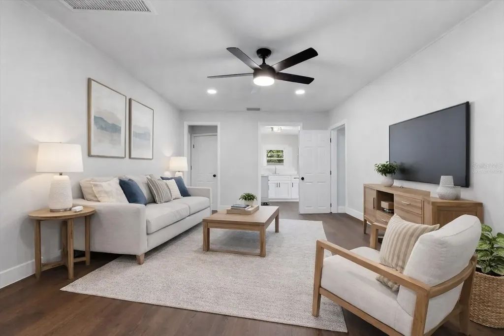 1144 New York Avenue Dunedin FL 34698