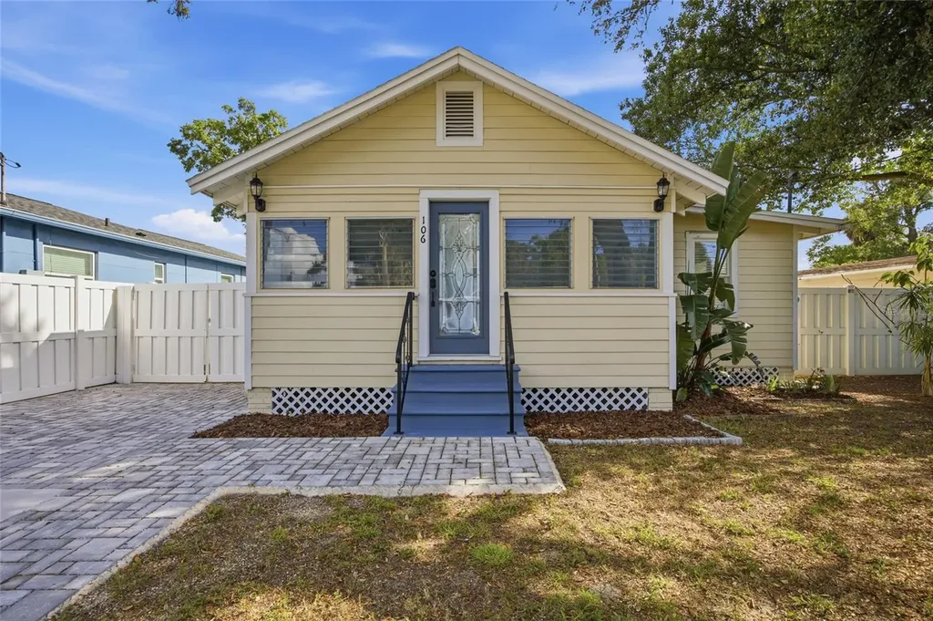 106 W Crest Avenue Tampa FL 33603