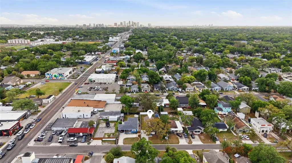 106 W Crest Avenue Tampa FL 33603