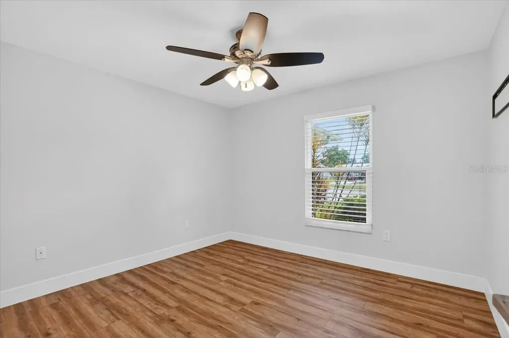 4230 Shady Oaks Court Sarasota FL 34233
