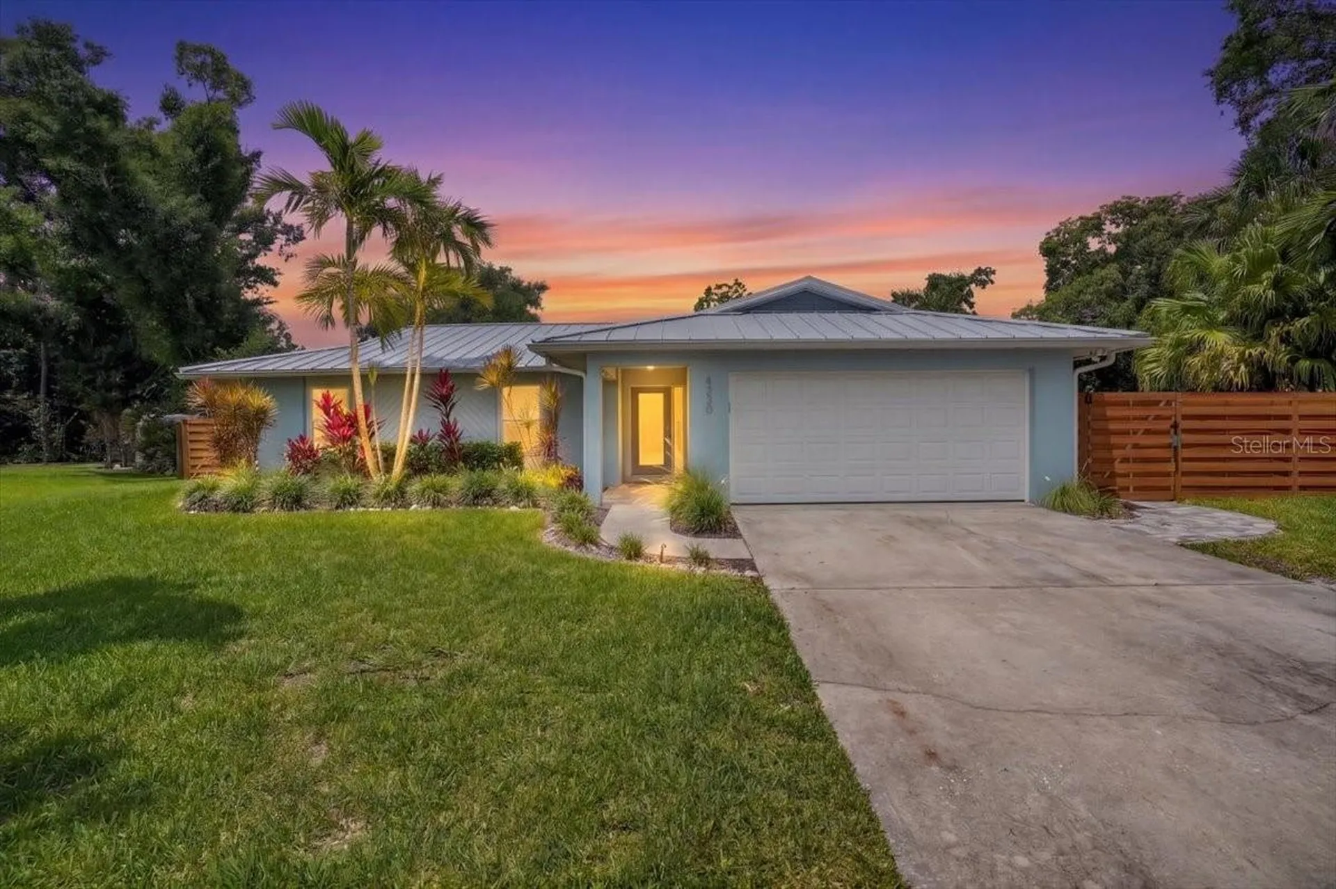 4230 Shady Oaks Court Sarasota FL 34233
