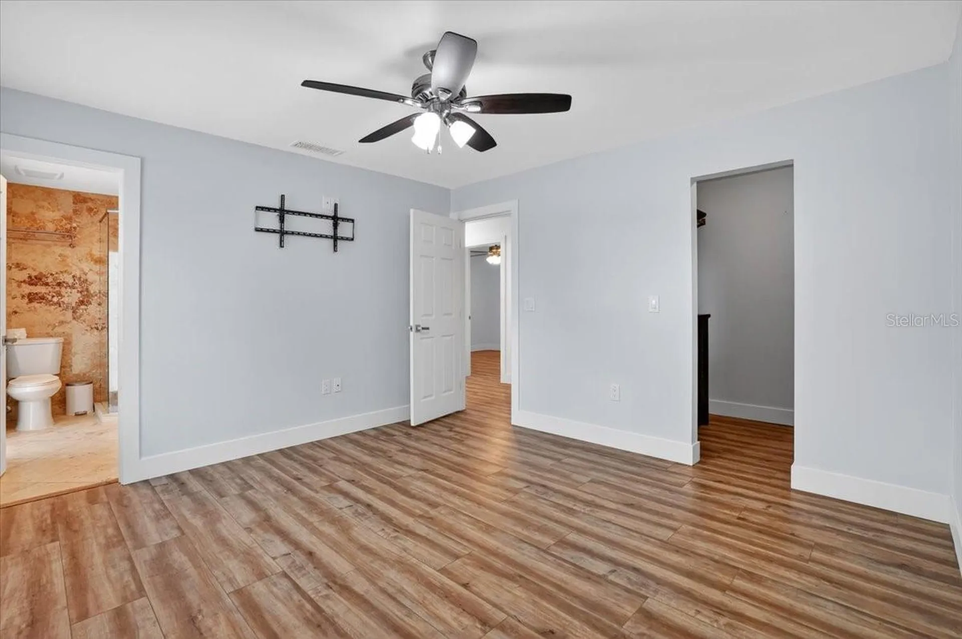 4230 Shady Oaks Court Sarasota FL 34233