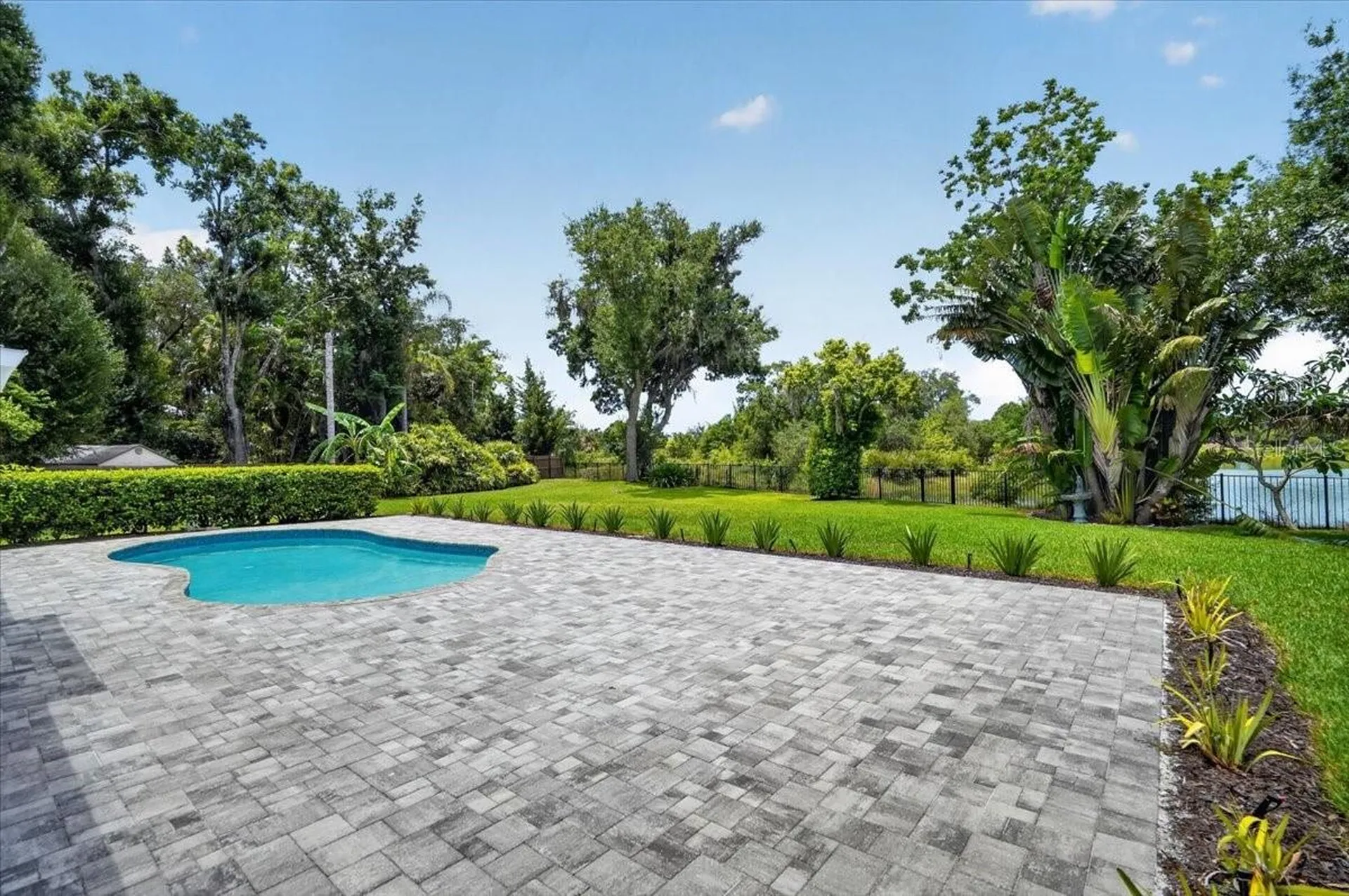 4230 Shady Oaks Court Sarasota FL 34233