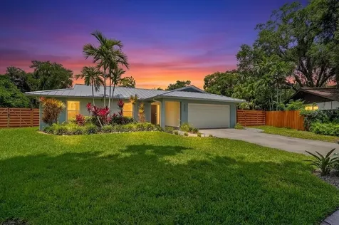 4230 Shady Oaks Court Sarasota FL 34233