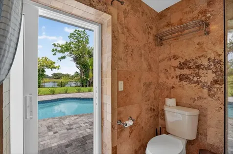 4230 Shady Oaks Court Sarasota FL 34233