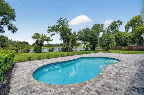 4230 Shady Oaks Court Sarasota FL 34233