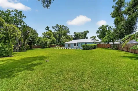 4230 Shady Oaks Court Sarasota FL 34233