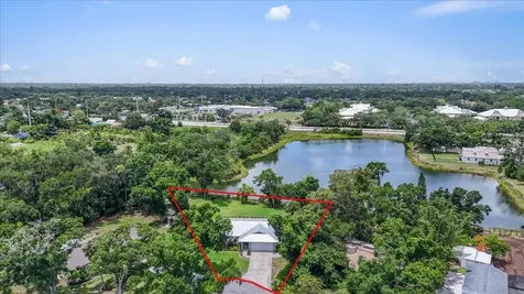 4230 Shady Oaks Court Sarasota FL 34233