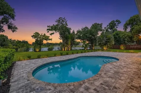 4230 Shady Oaks Court Sarasota FL 34233