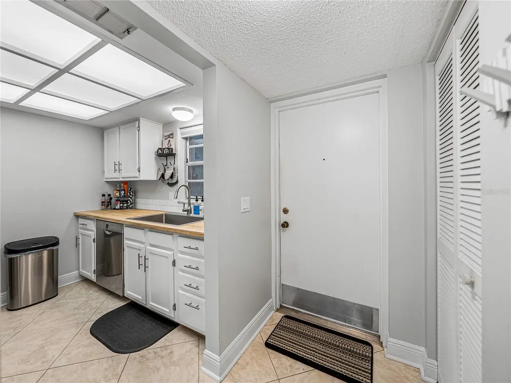 9700 Starkey Road Seminole FL 33777