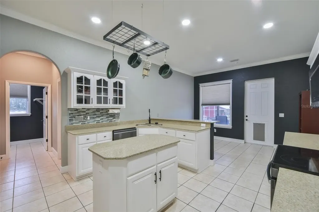 1970 Blackfoot Trail St Cloud FL 34771