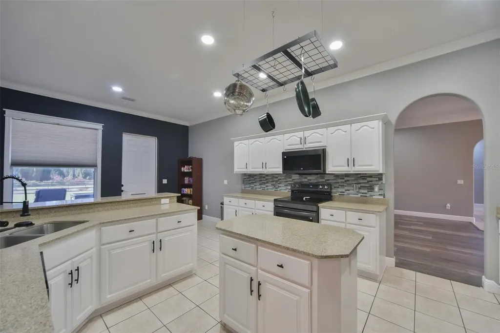 1970 Blackfoot Trail St Cloud FL 34771