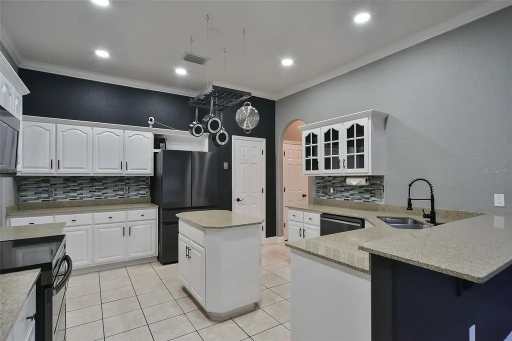1970 Blackfoot Trail St Cloud FL 34771