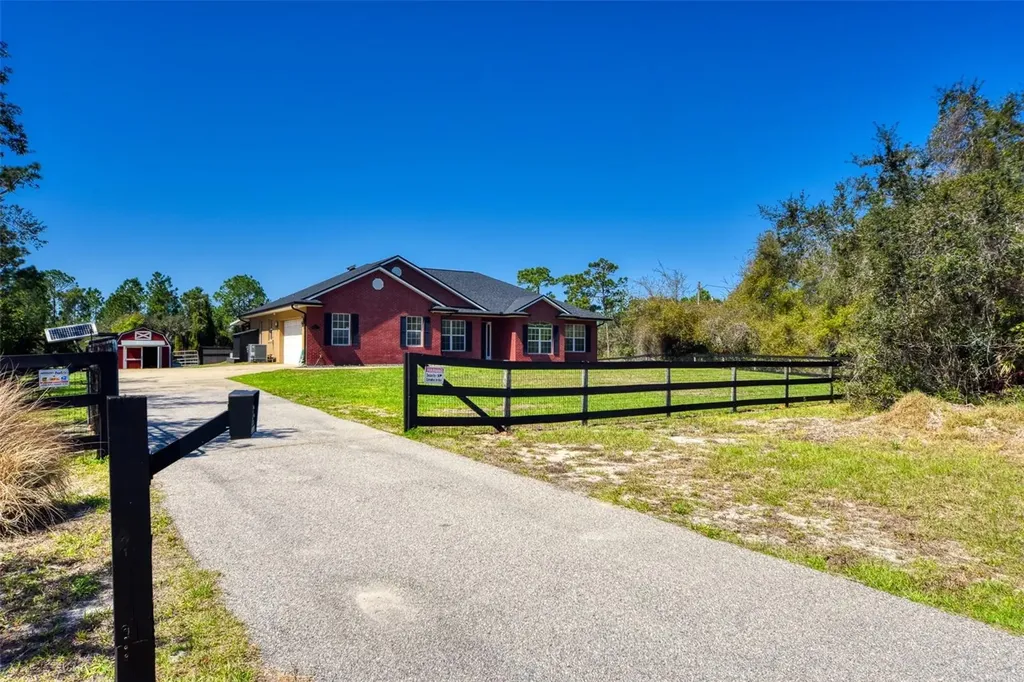 1970 Blackfoot Trail St Cloud FL 34771