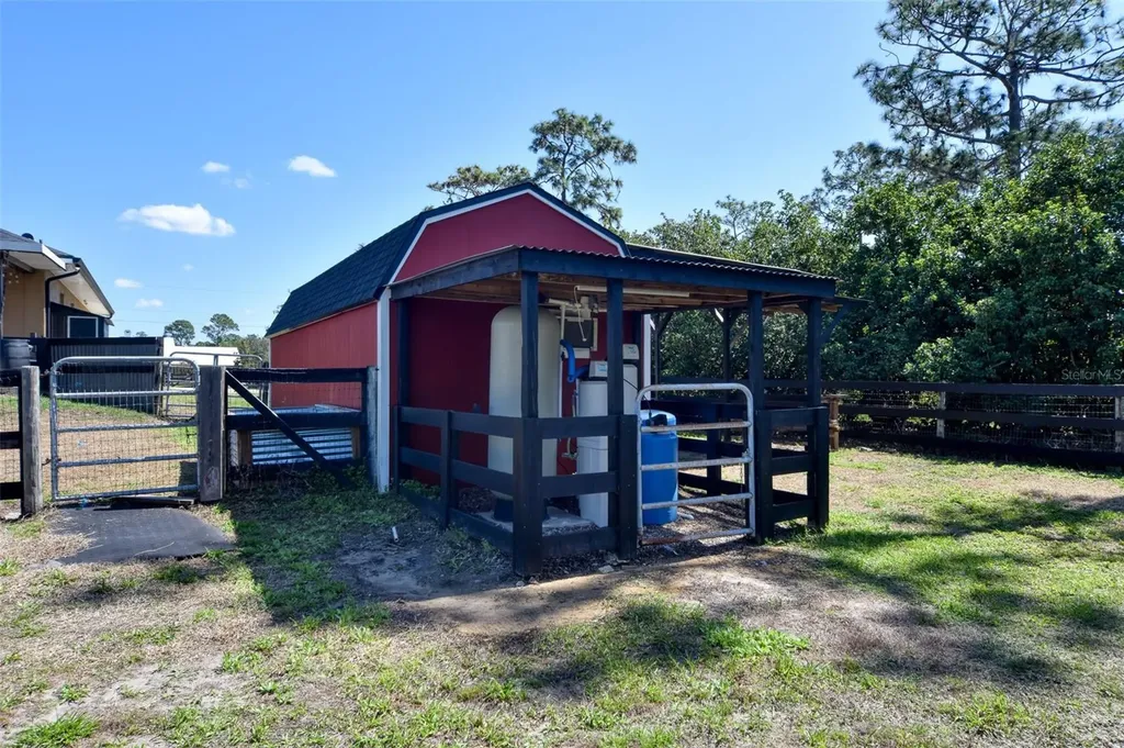 1970 Blackfoot Trail St Cloud FL 34771